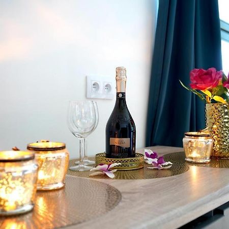 Relax Jacuzzi Apartment クラクフ エクステリア 写真