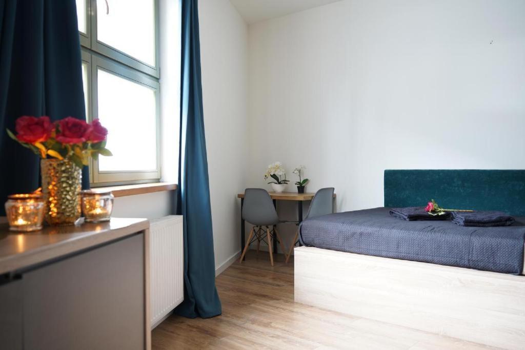 Relax Jacuzzi Apartment クラクフ エクステリア 写真